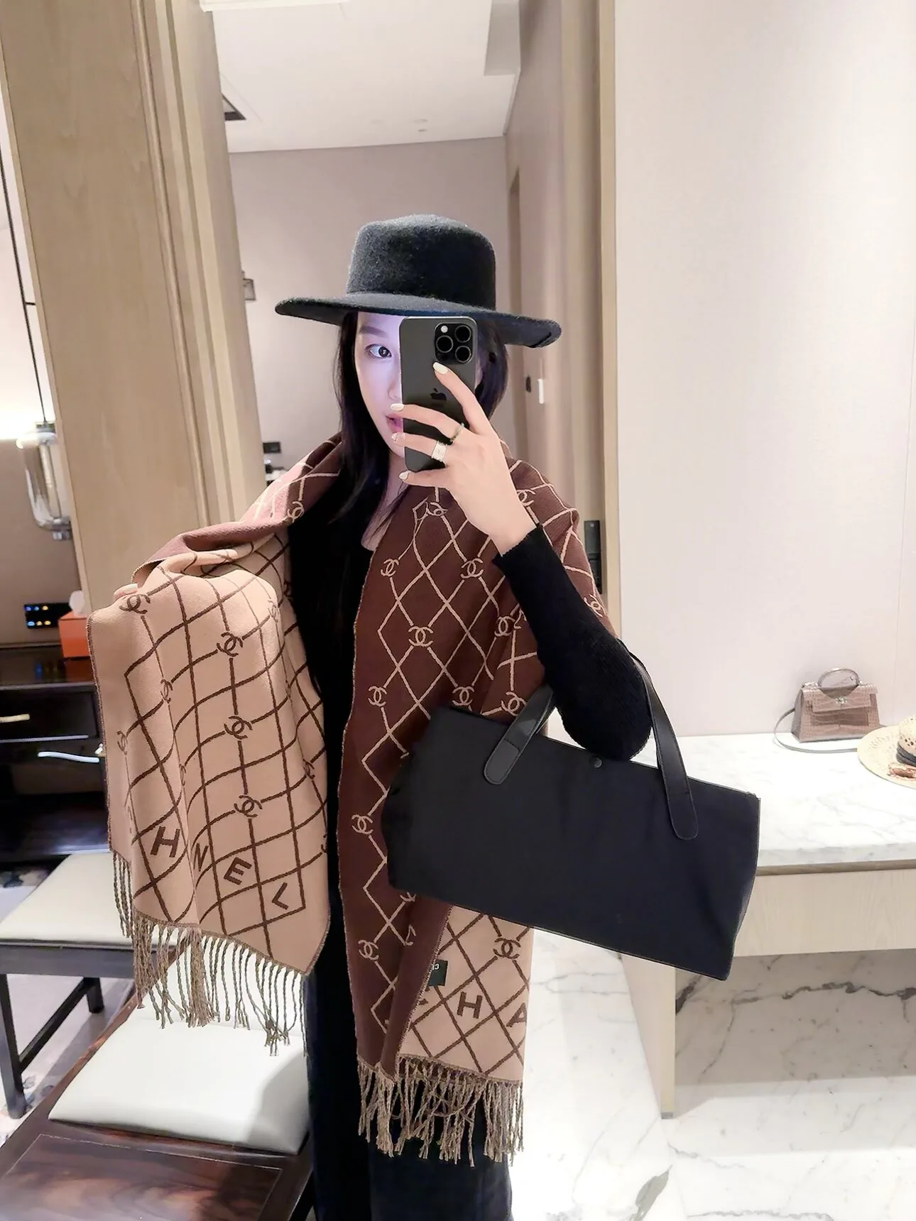 Шарфы Chanel 18377548