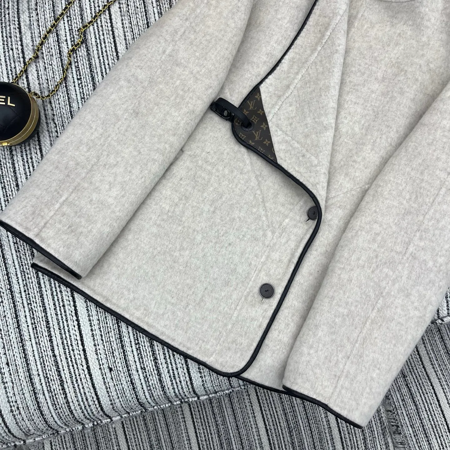 Куртки И Пуховики Женские Louis Vuitton 783467