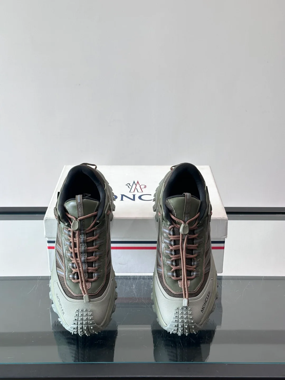 Кроссовки Женские Moncler 1017392