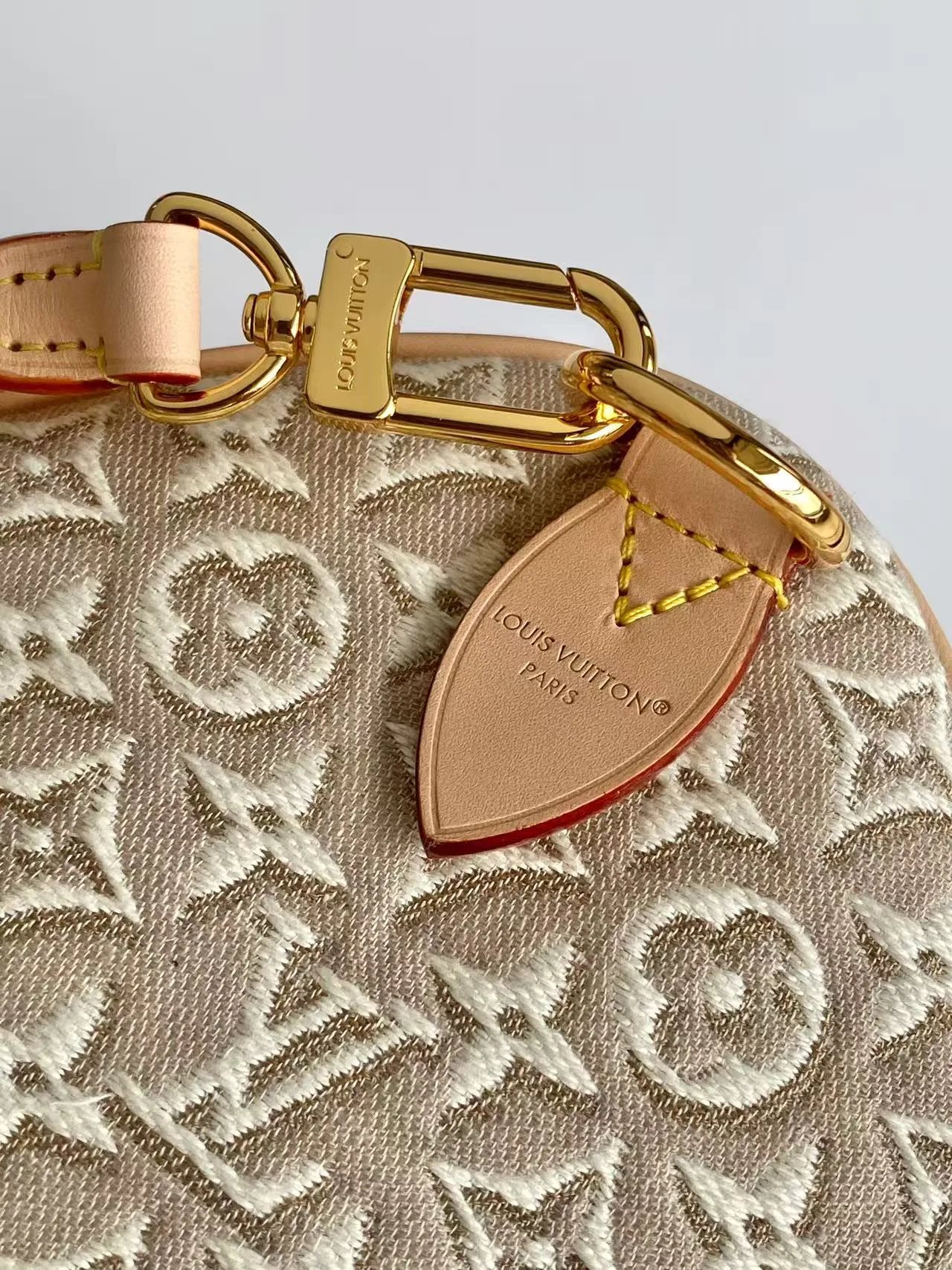 Классические Сумки Женские Louis Vuitton 17428090