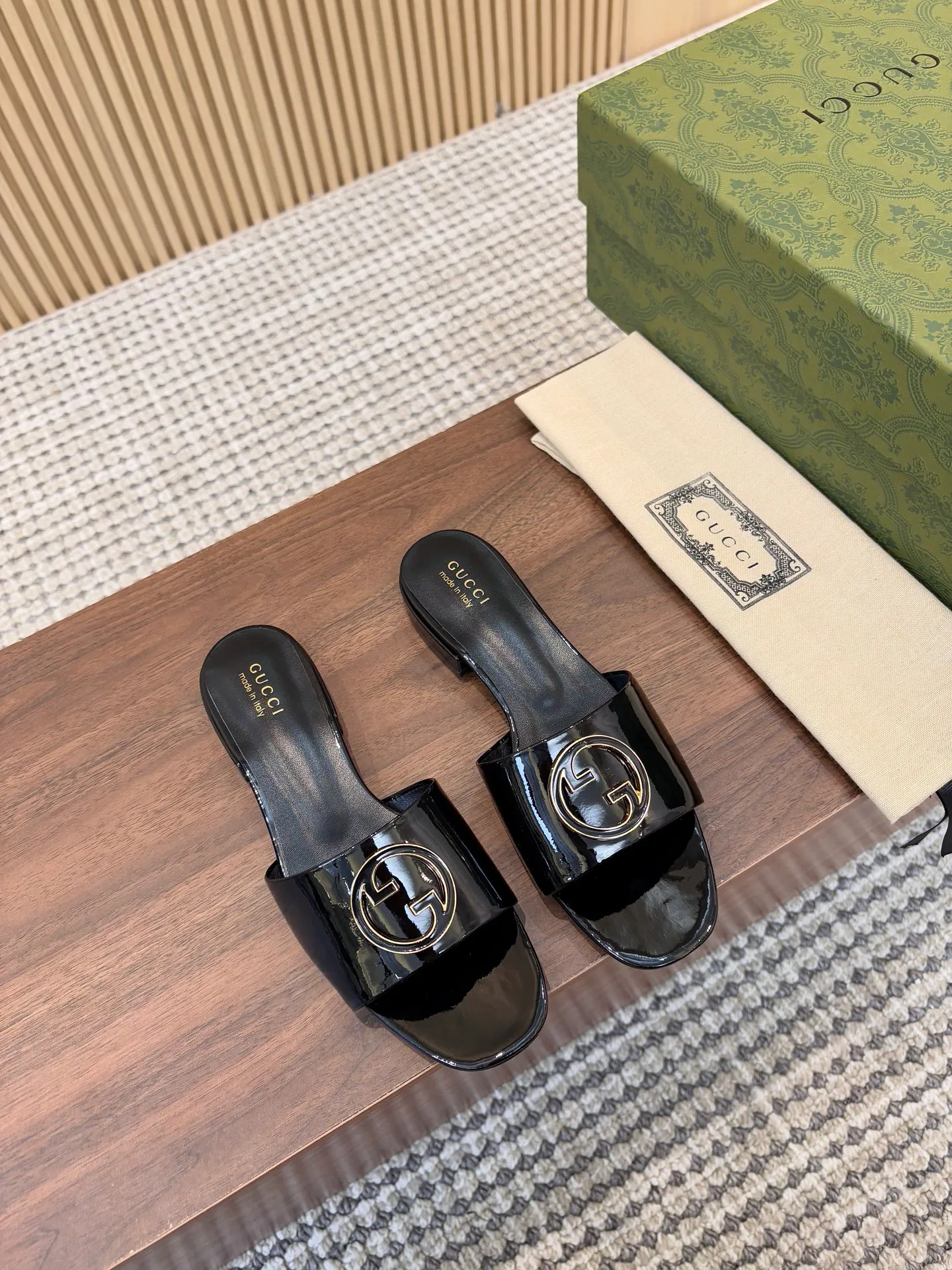 Шлепанцы Женские Gucci 14156