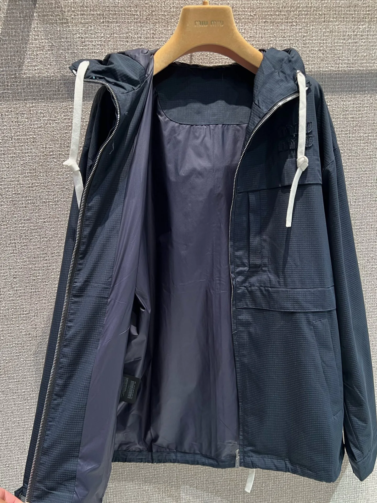Куртки И Пуховики Женские Miu Miu 14175870