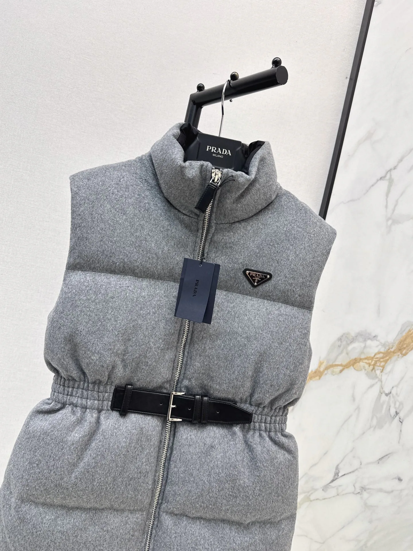Жилеты Женские Prada 18561363