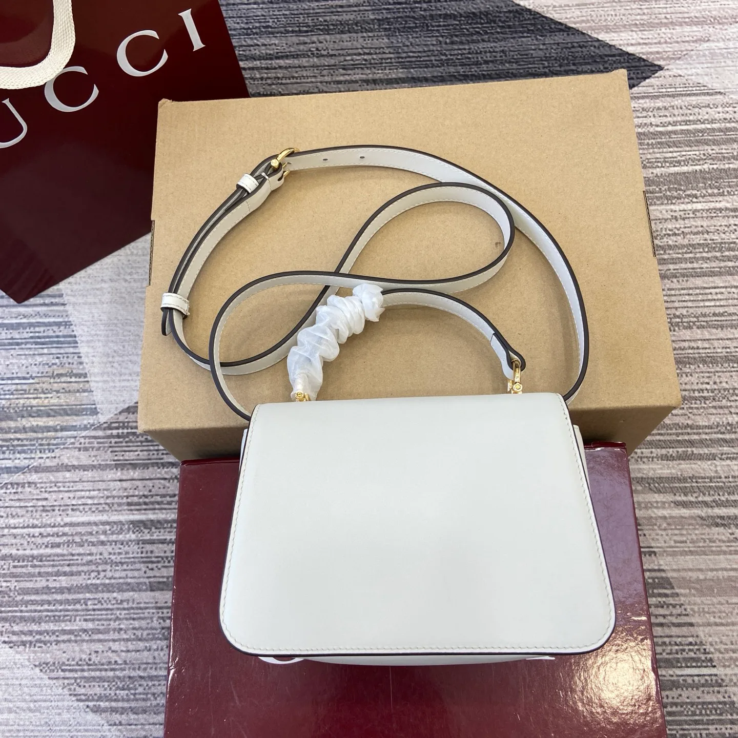 Сумки На Ремне Женские Gucci 691317