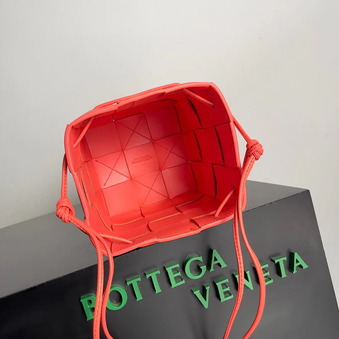 Сумки На Ремне Женские Bottega Veneta 368738