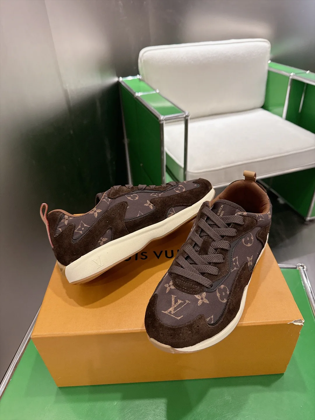 Кроссовки Мужские Louis Vuitton 18011733