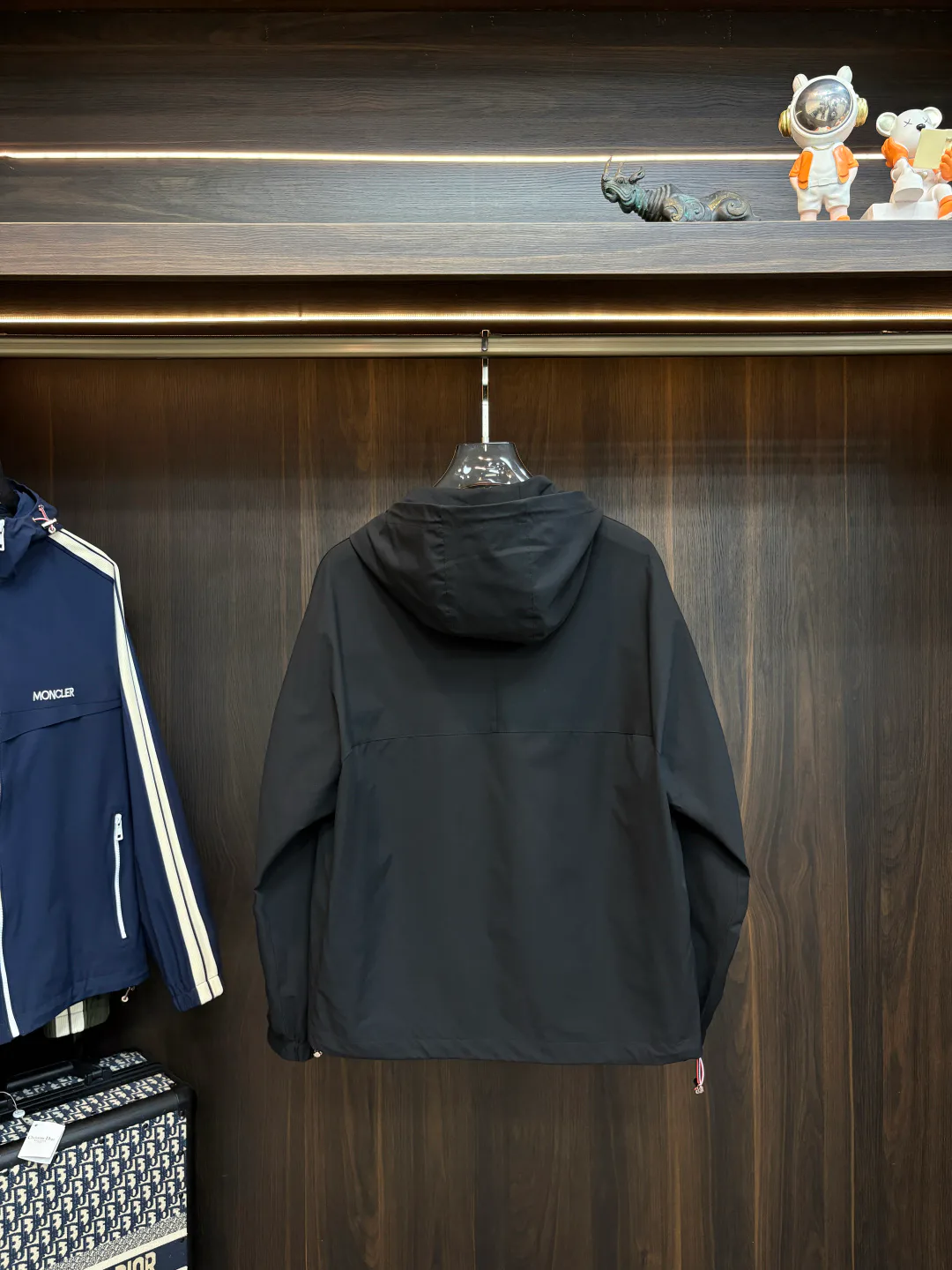 Куртки И Пуховики Женские Moncler 18157358
