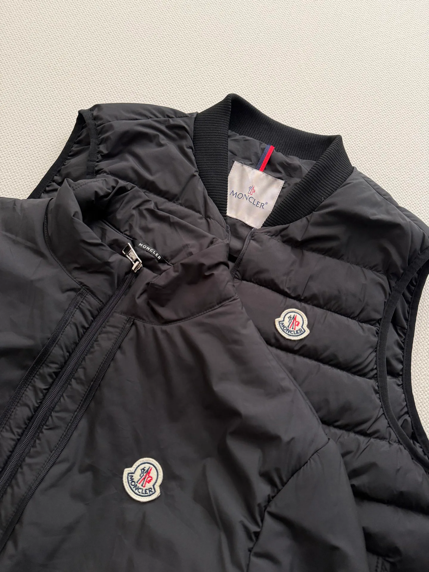 Куртки И Пуховики Женские Moncler 19014059
