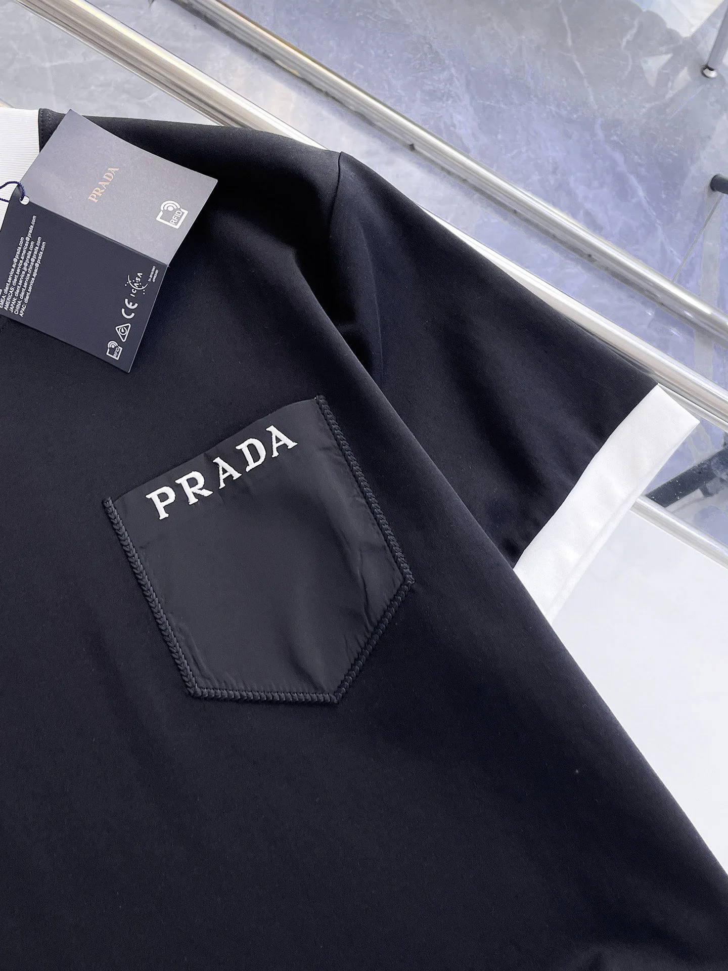 Футболки Мужские Prada 17579691