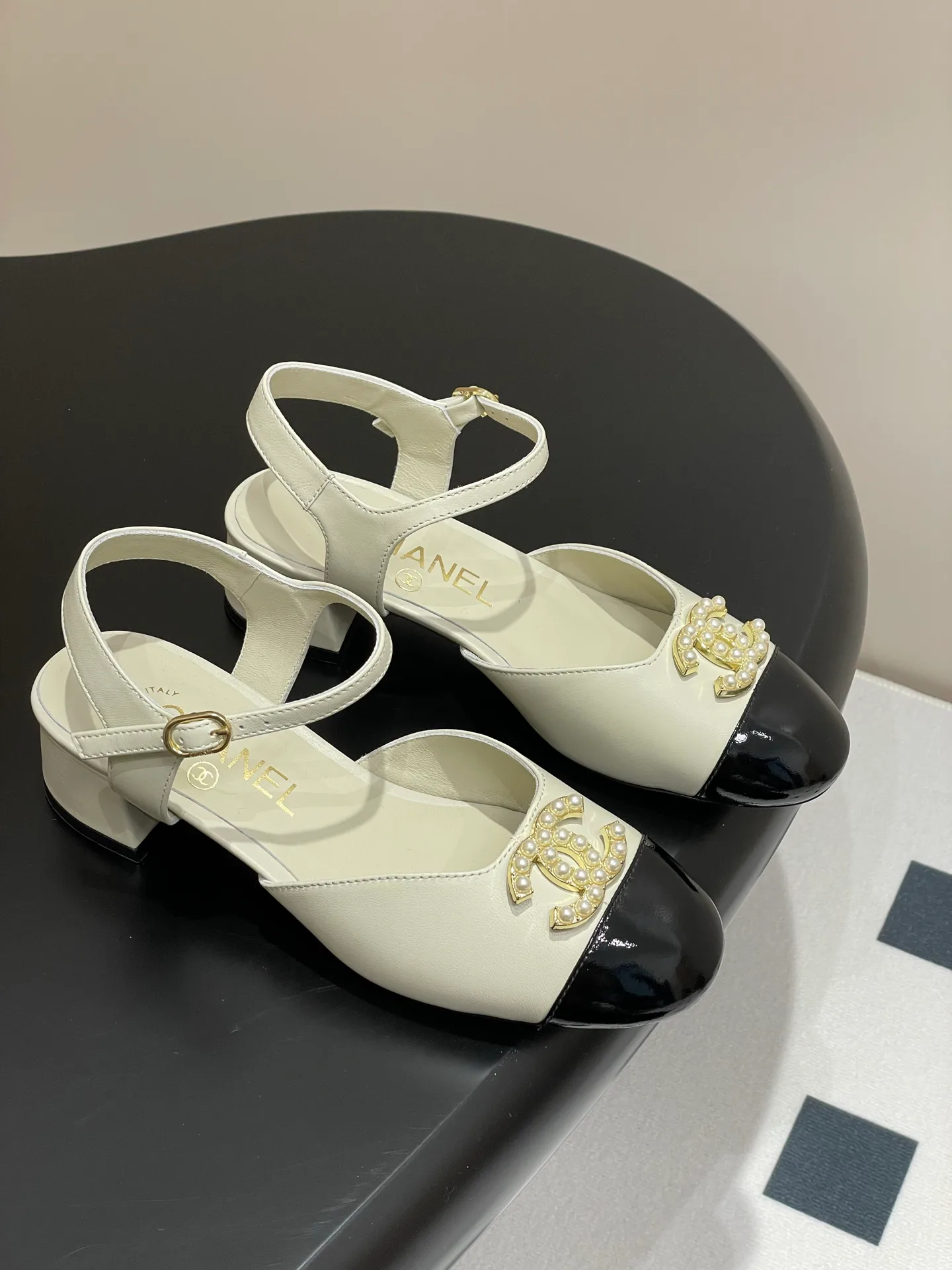 Сандалии Женские Chanel 579385