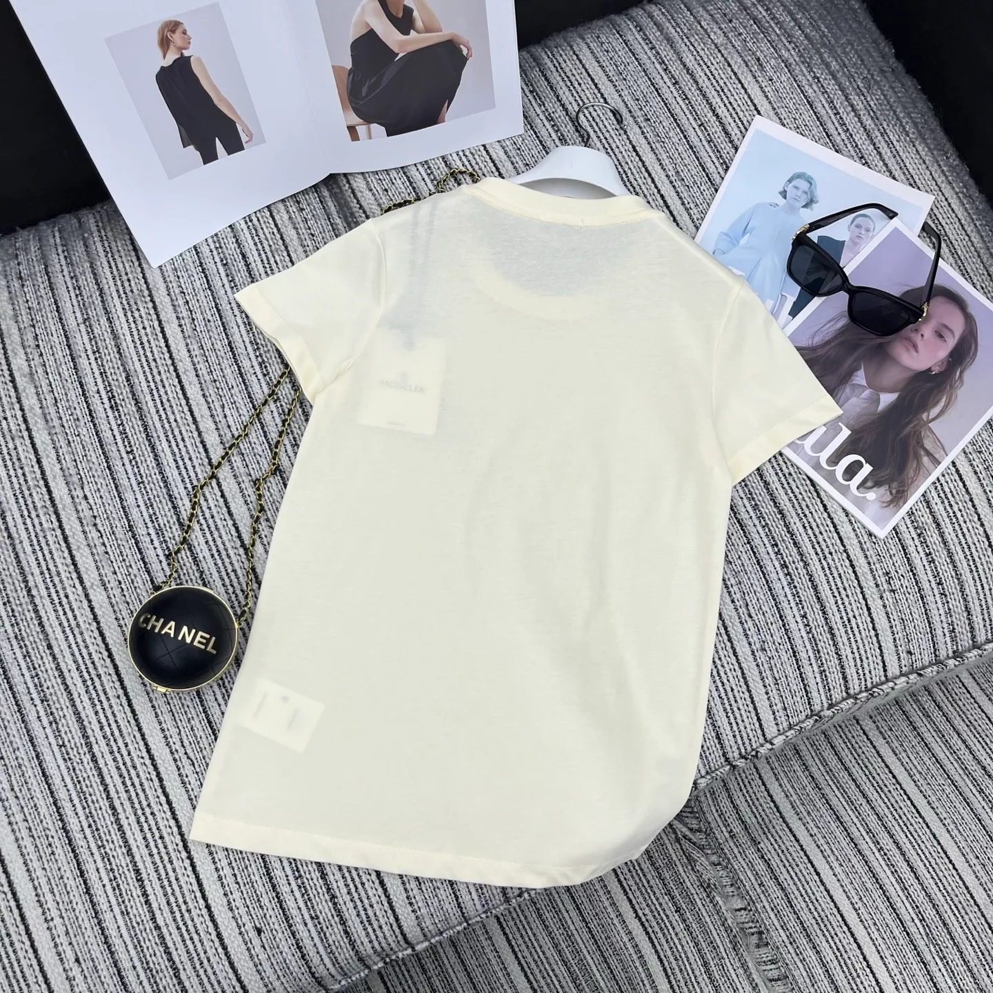 Футболки Женские Moncler 13346989