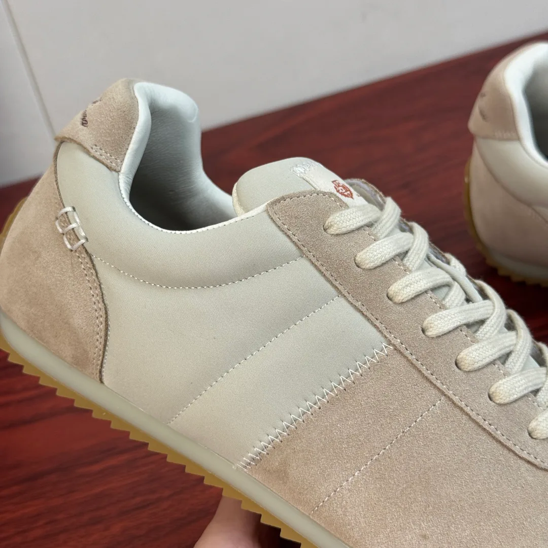 Кроссовки Женские Loro Piana 17636487