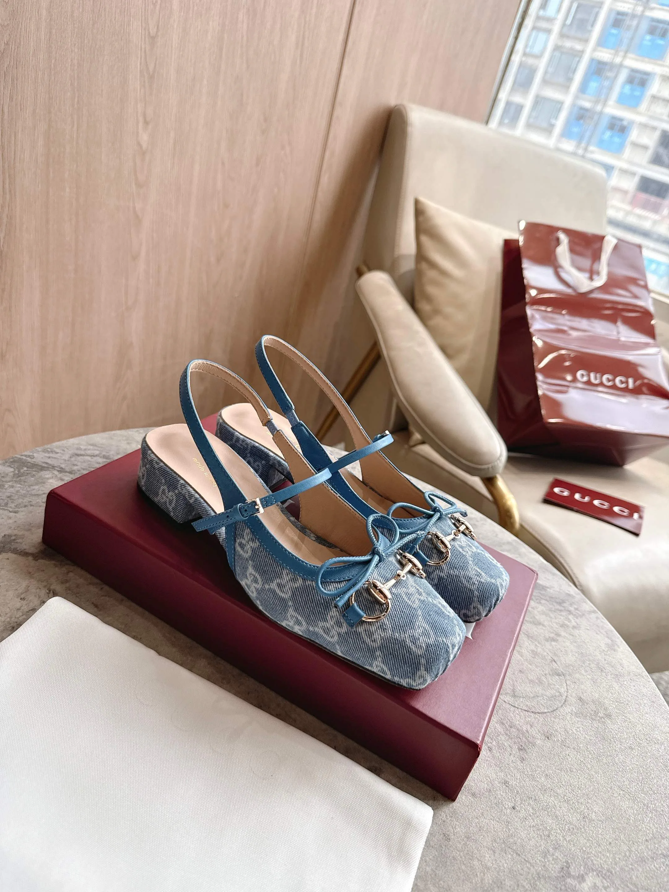 Босоножки Женские Gucci 12702533