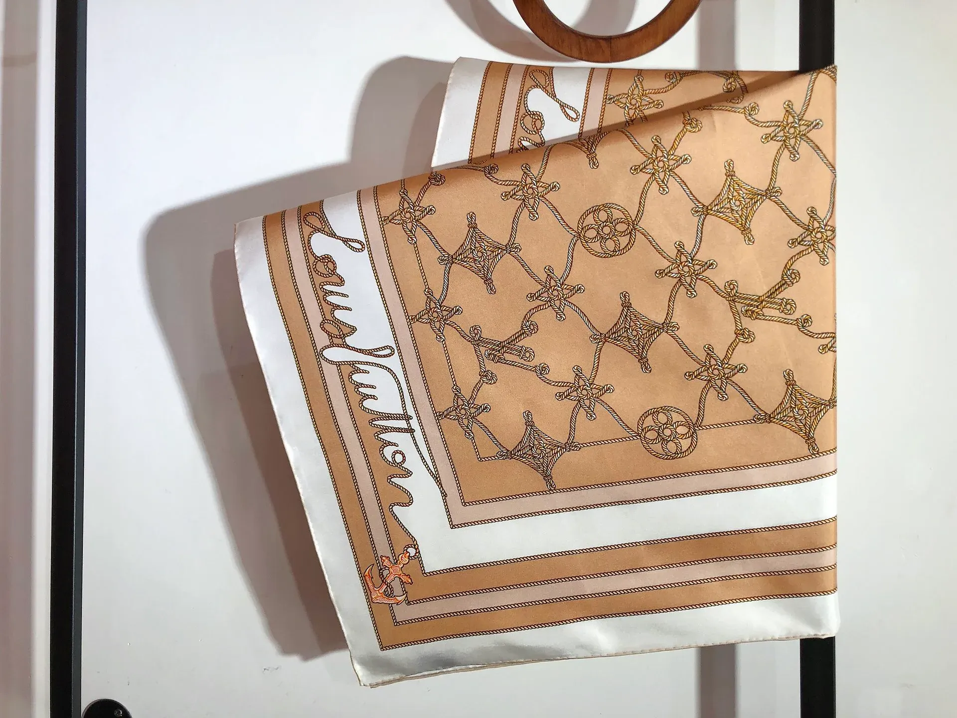 Шарфы Louis Vuitton 11446