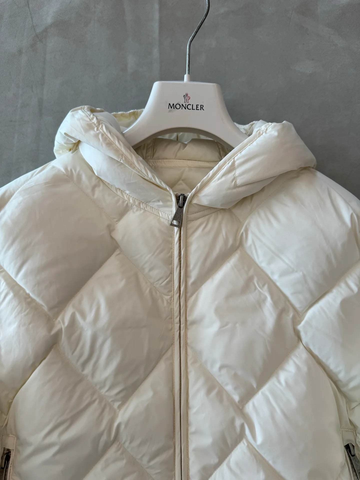 Куртки И Пуховики Женские Moncler 18869516