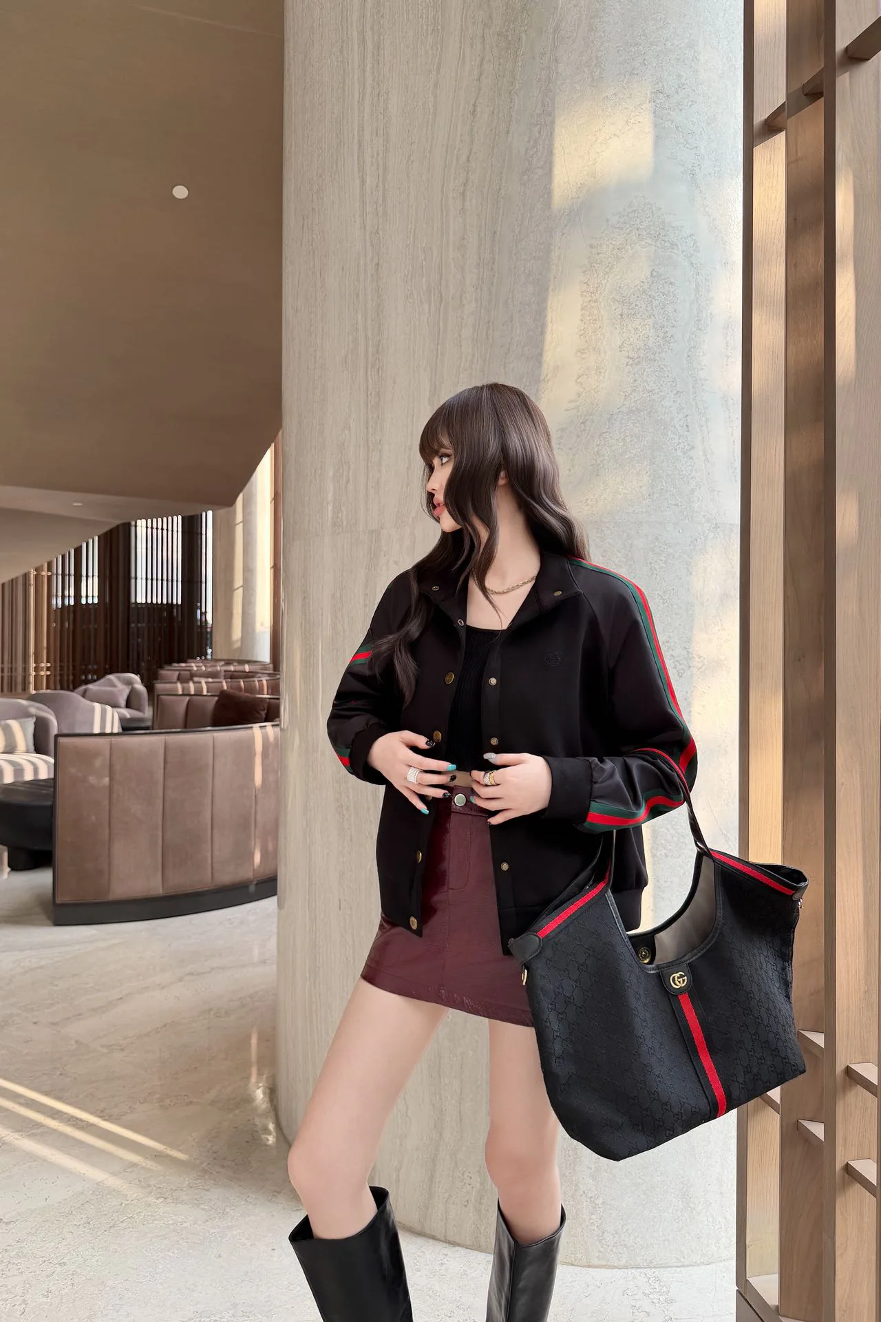 Куртки И Пуховики Женские Gucci 18962475