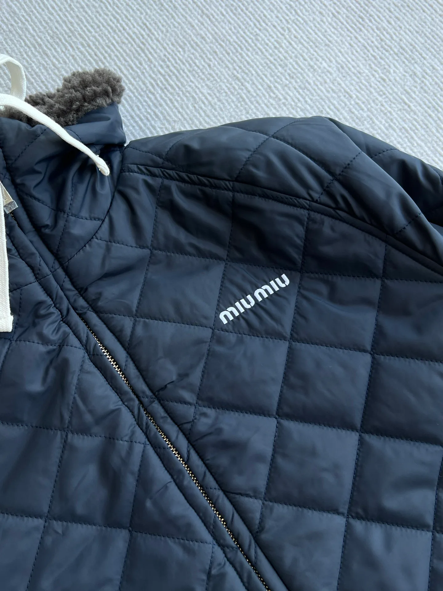 Куртки И Пуховики Женские Miu Miu 18046821