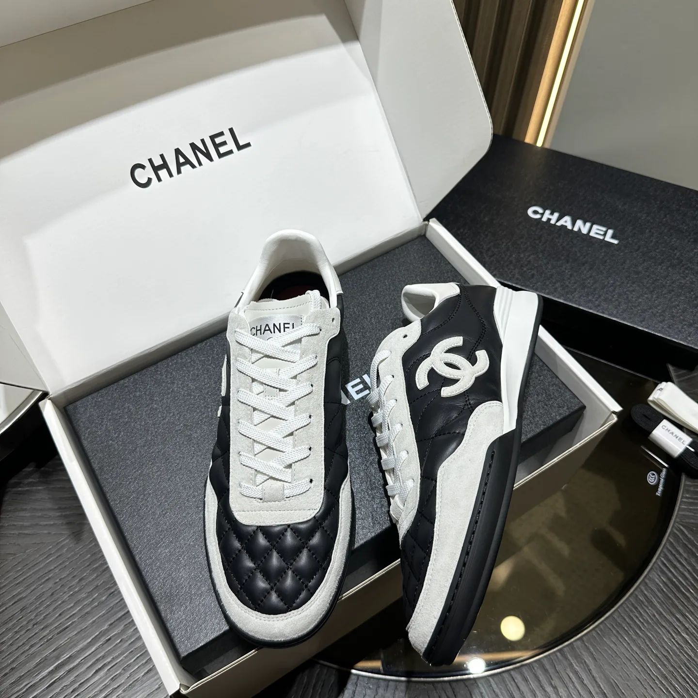 Кроссовки Женские Chanel 19730834