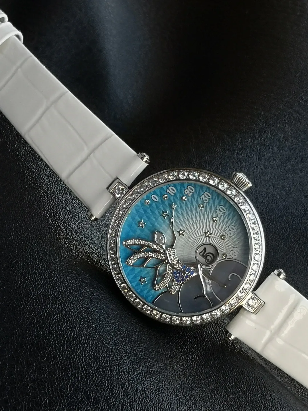 Часы Женские Van Cleef & Arpels 9421123