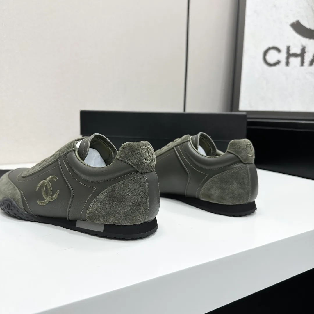 Кроссовки Женские Chanel 18083879