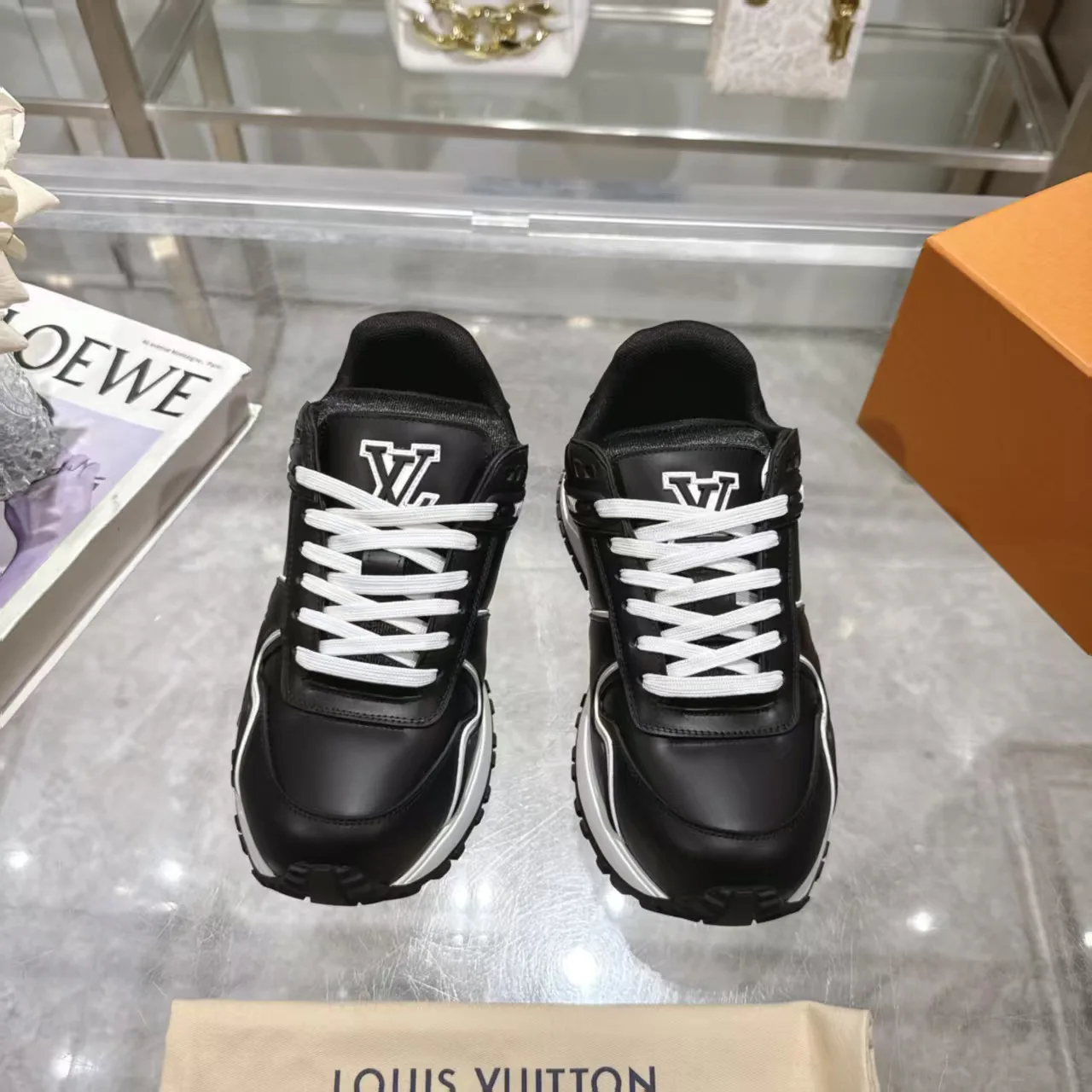 Кроссовки Женские Louis Vuitton 1284531