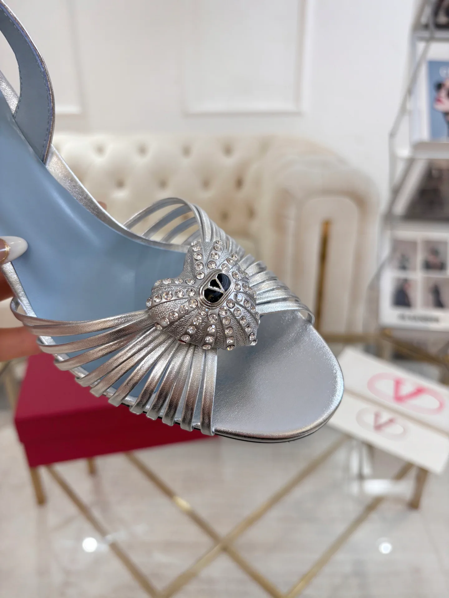 Босоножки Женские Valentino 18135278