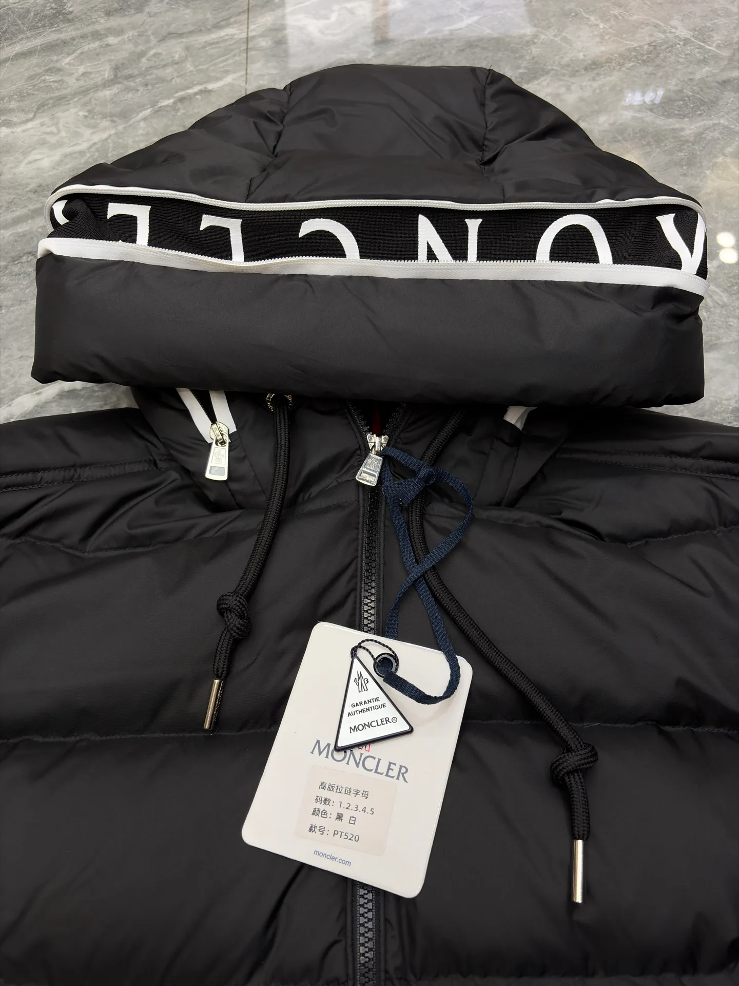 Куртки И Пуховики Женские Moncler 17568682