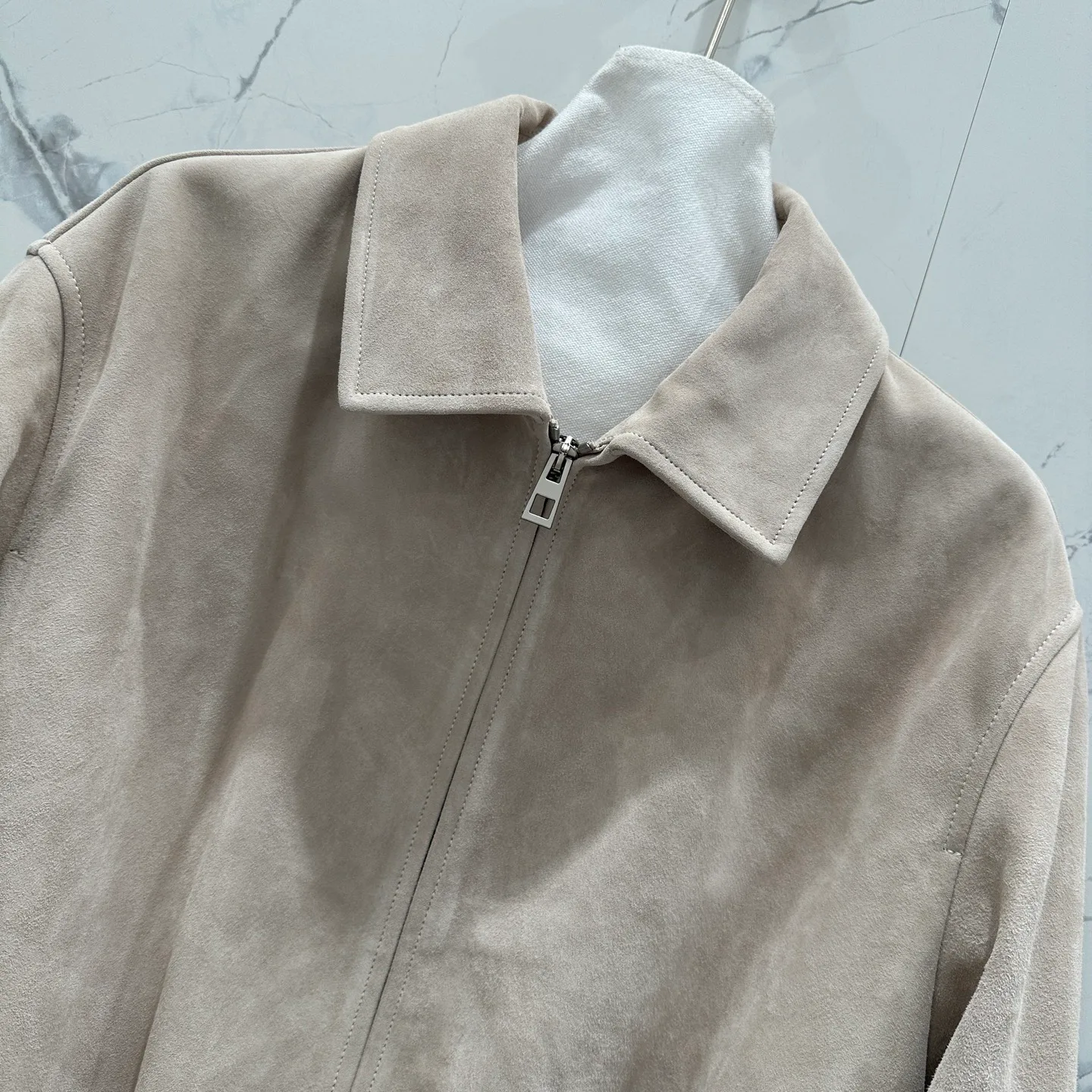 Кожаные Куртки И Дублёнки Женские Loewe 409178