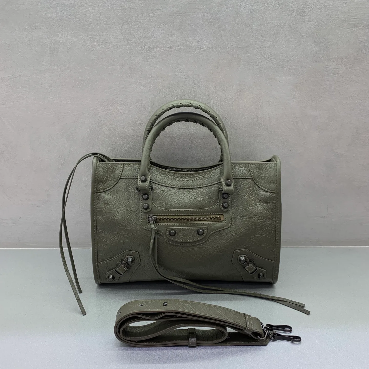 Классические Сумки Женские Balenciaga 13363955