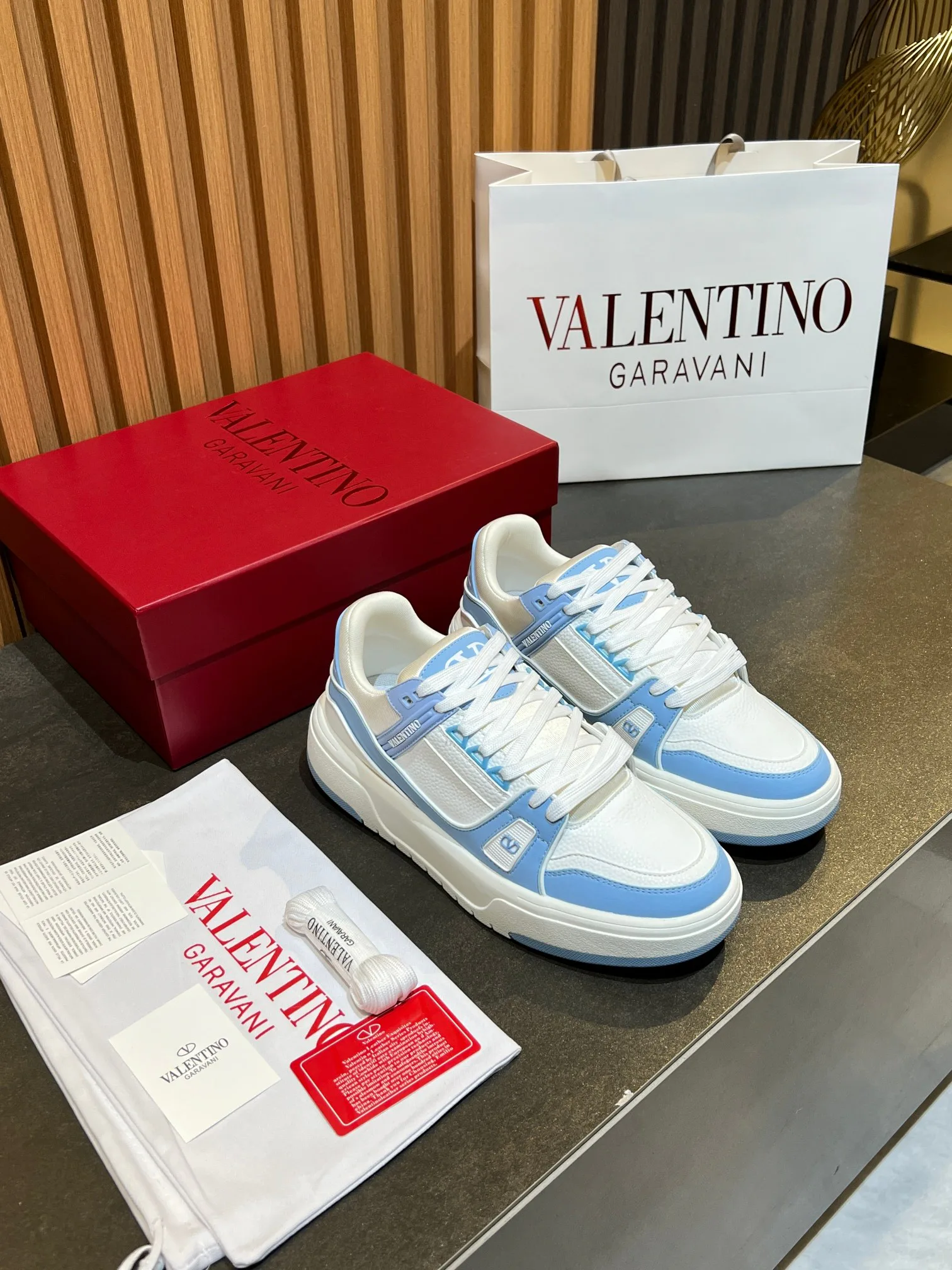Кроссовки Женские Valentino 11575963