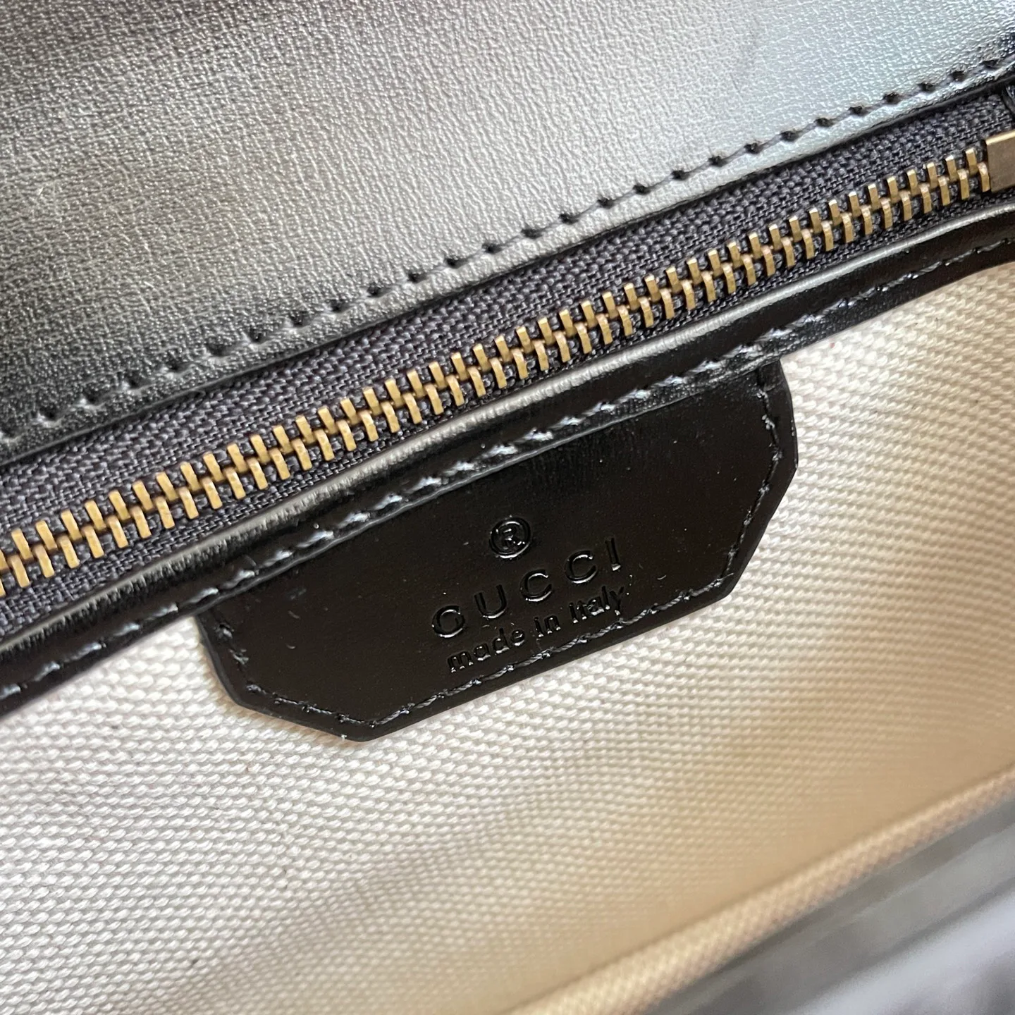 Классические Сумки Женские Gucci 13558861