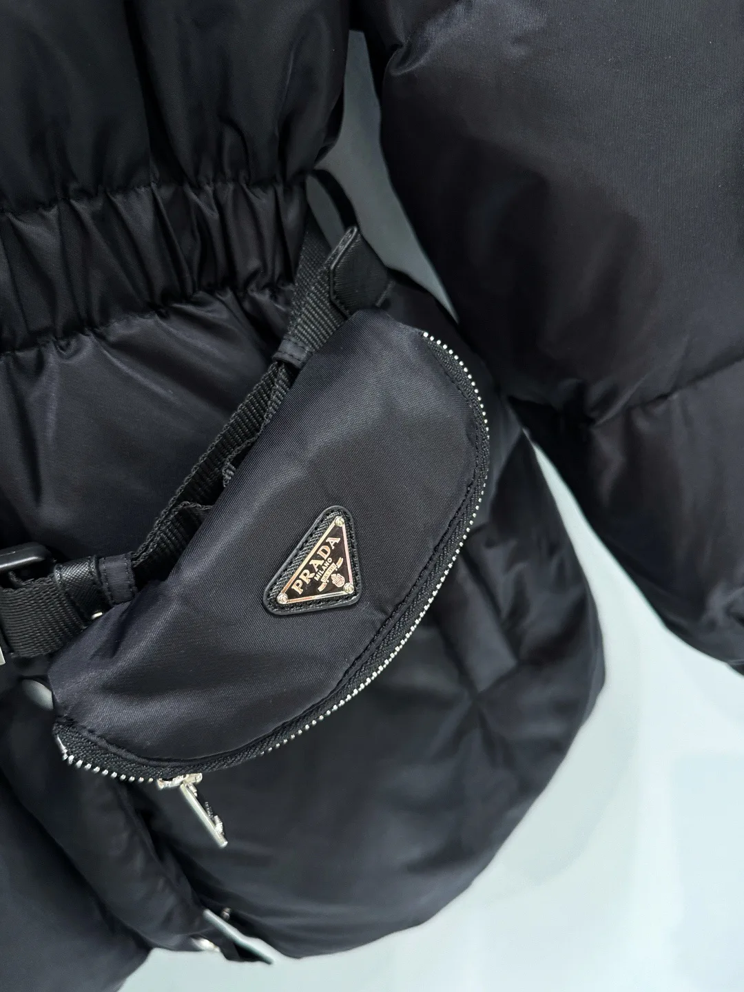 Куртки И Пуховики Женские Prada 19341863