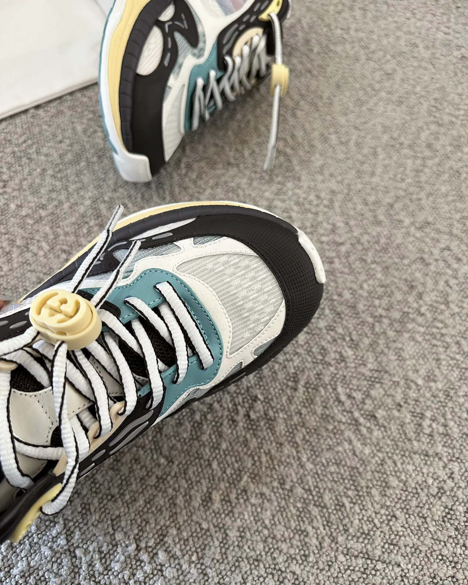 Кроссовки Женские Gucci 4321360