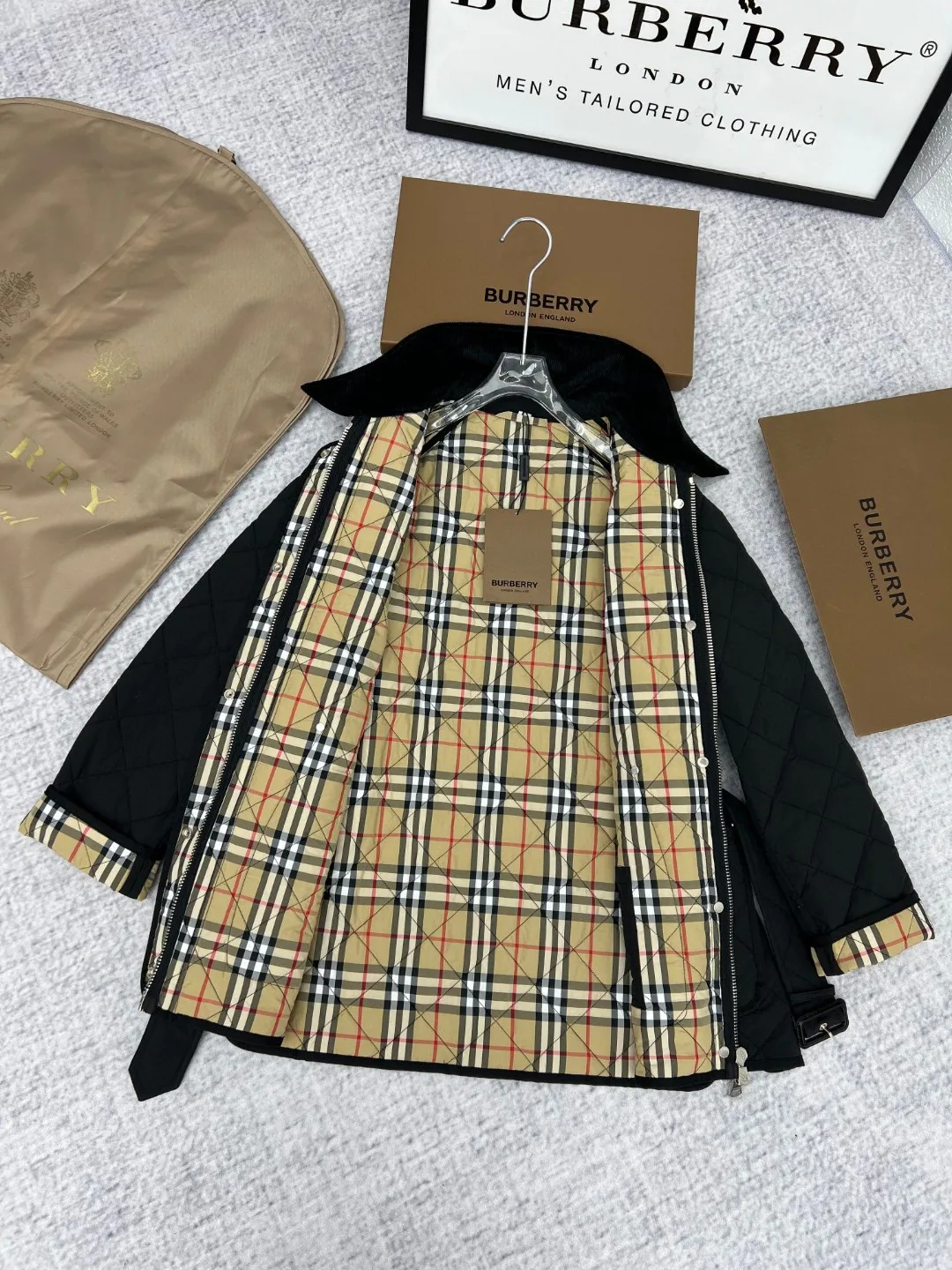Куртки И Пуховики Женские Burberry 2275