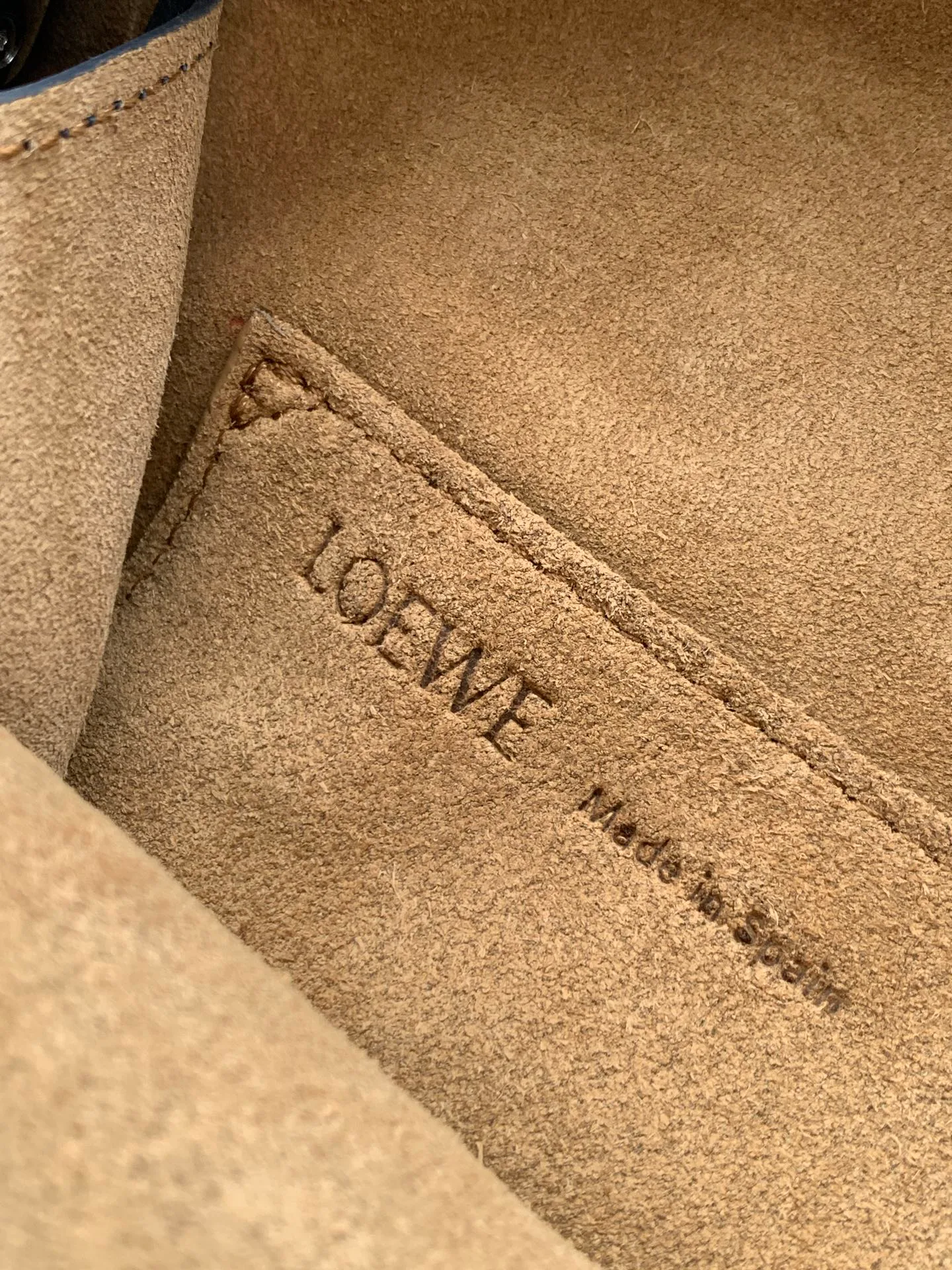 Классические Сумки Женские Loewe 18004761