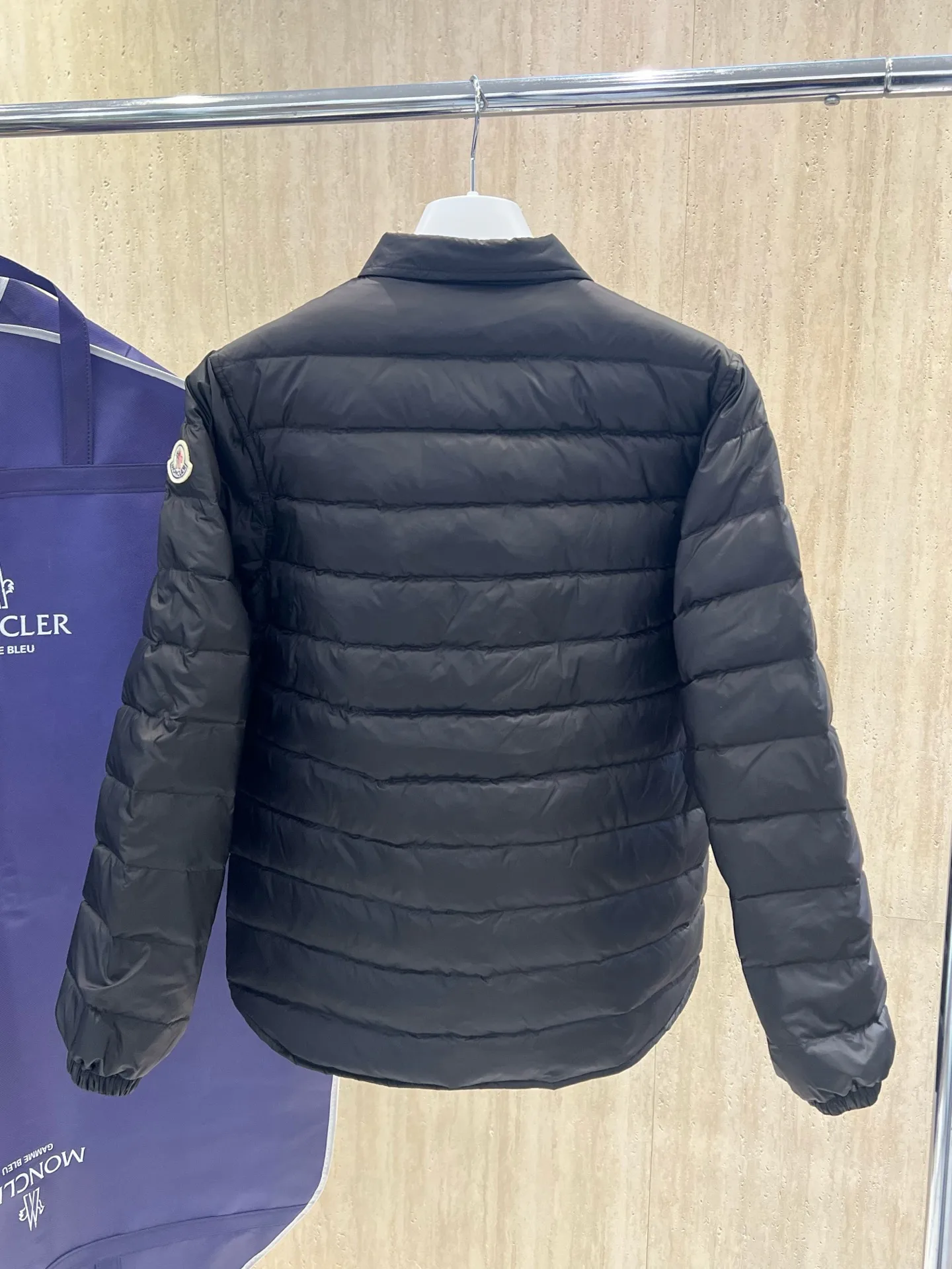 Куртки И Пуховики Мужские Moncler 18231326