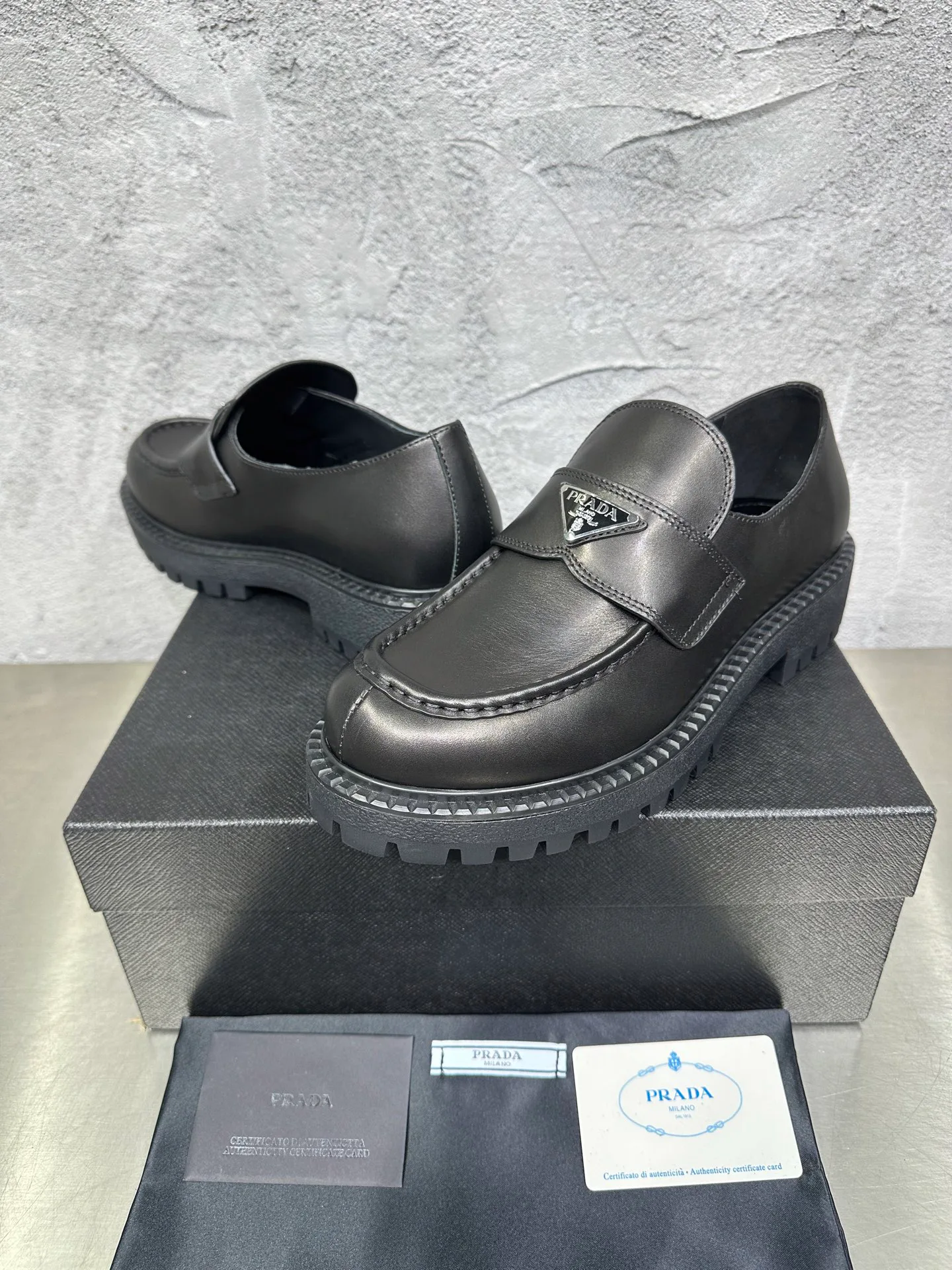 Лоферы И Туфли Мужские Prada 19687833