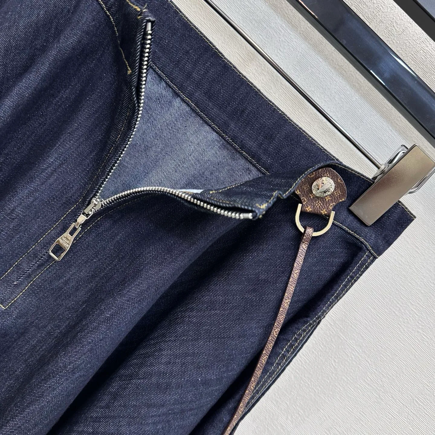 Юбки Женские Louis Vuitton 18181798