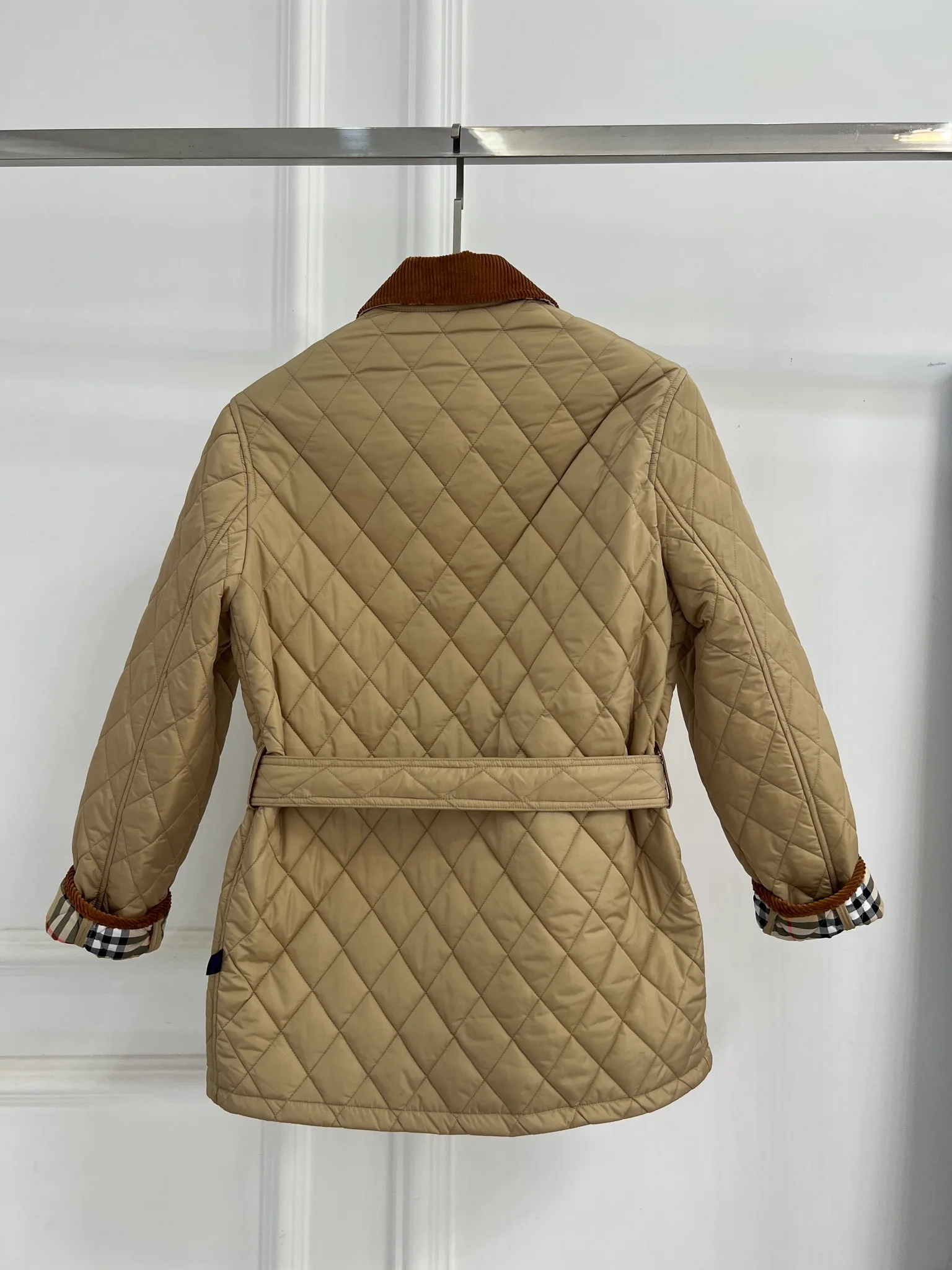 Куртки И Пуховики Женские Burberry 10898940