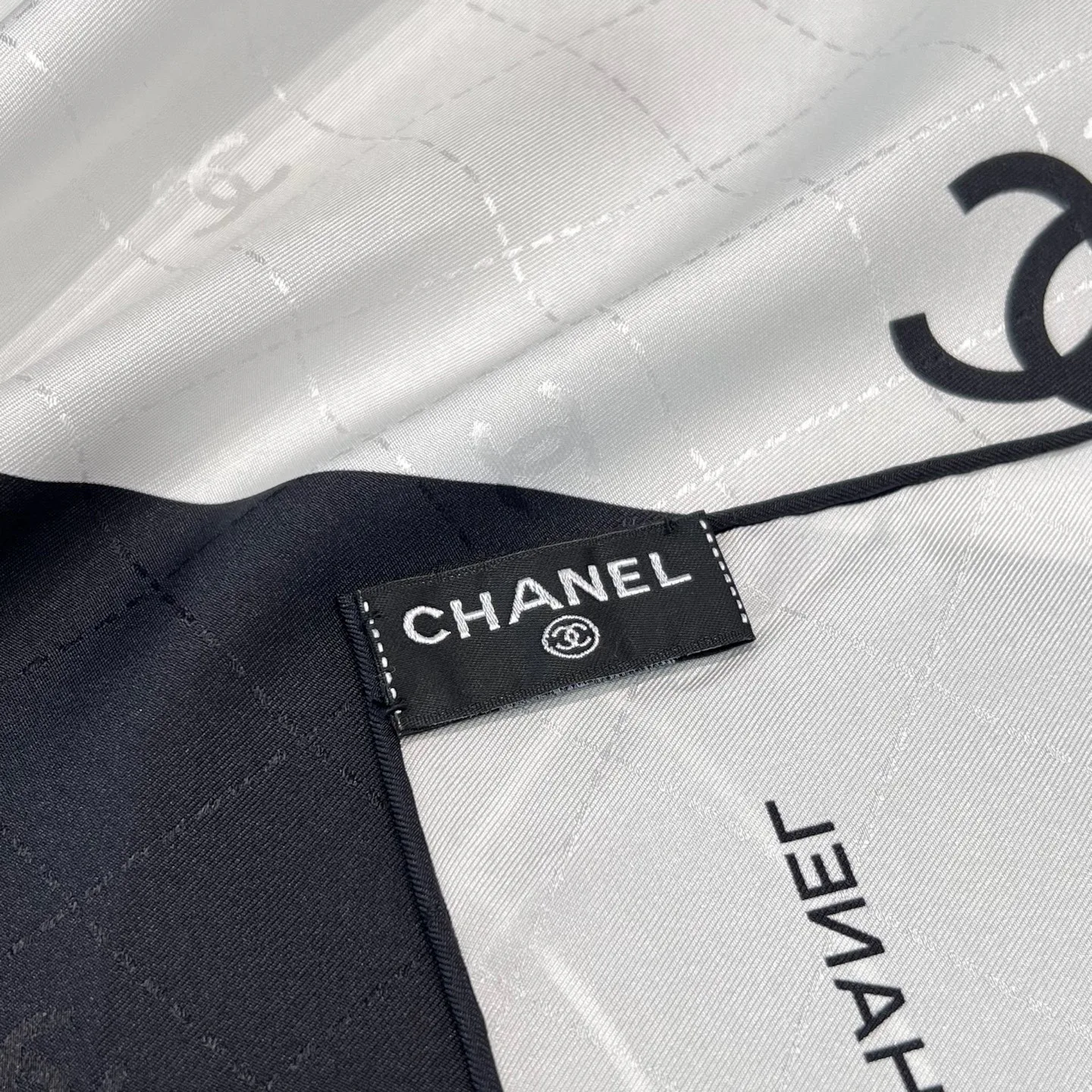 Платки Chanel 13980589