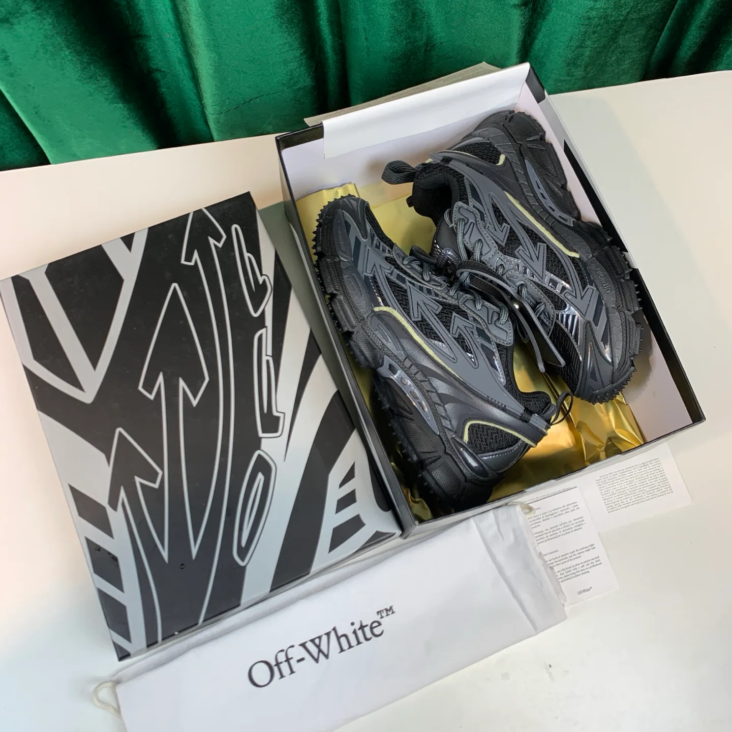 Кроссовки Женские Off-White 1106606
