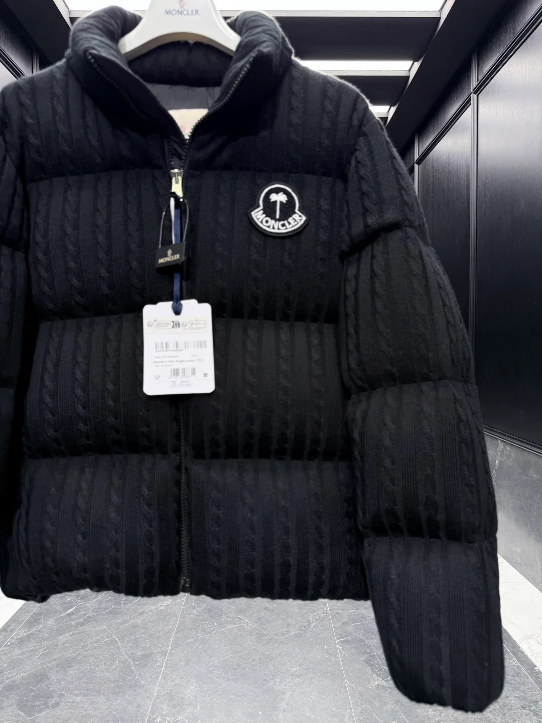 Куртки И Пуховики Женские Moncler 18971781
