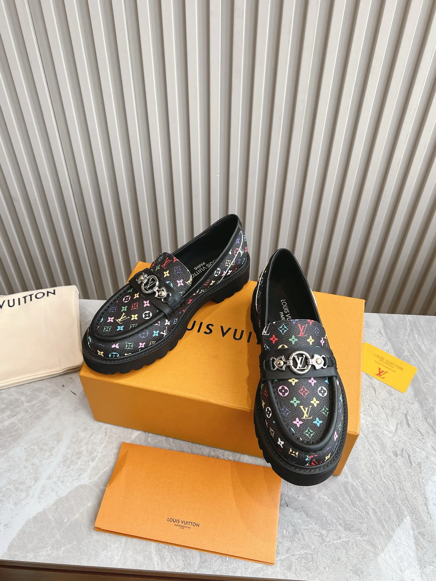 Лоферы И Мокасины Женские Louis Vuitton 15224