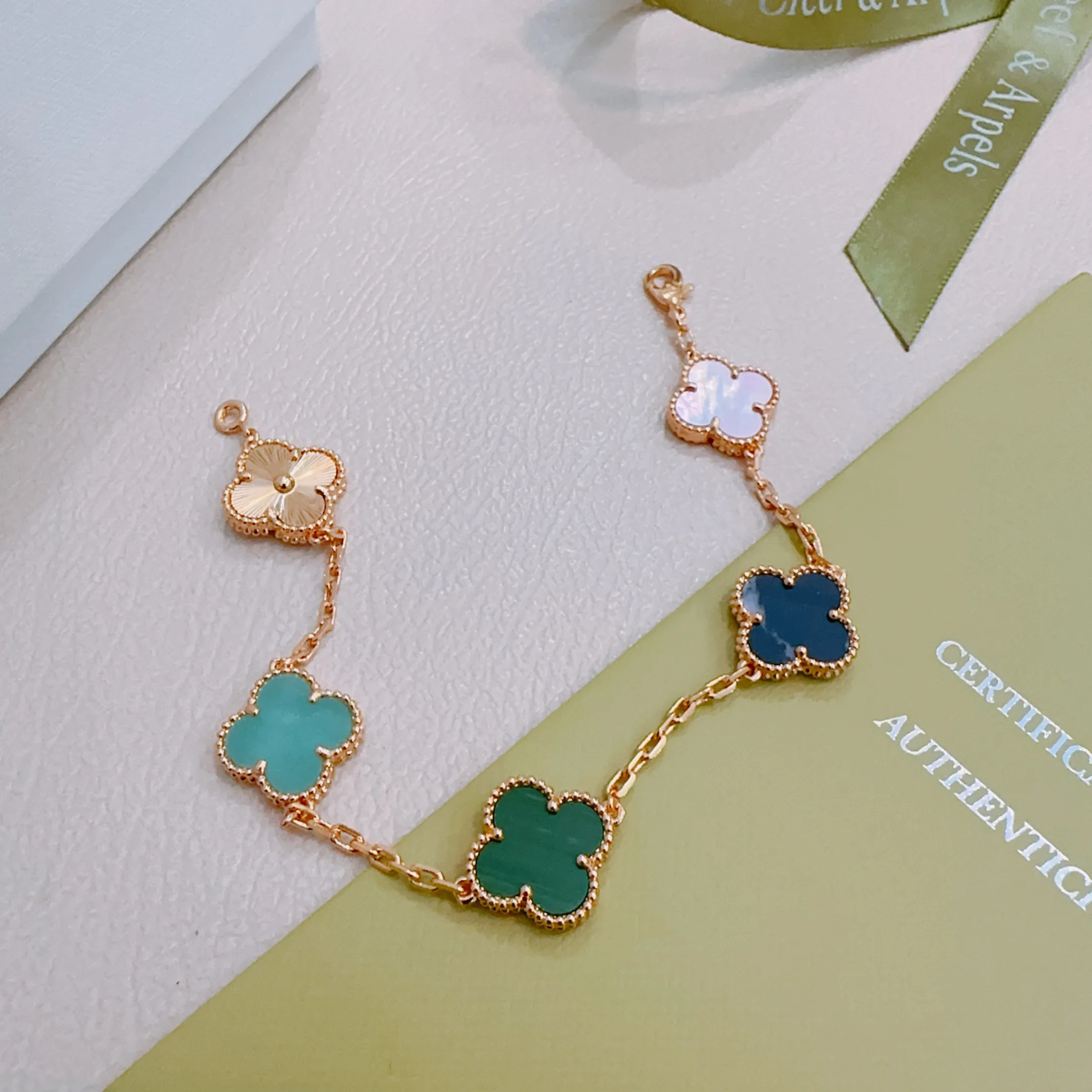 Бижутерия Van Cleef & Arpels 91317