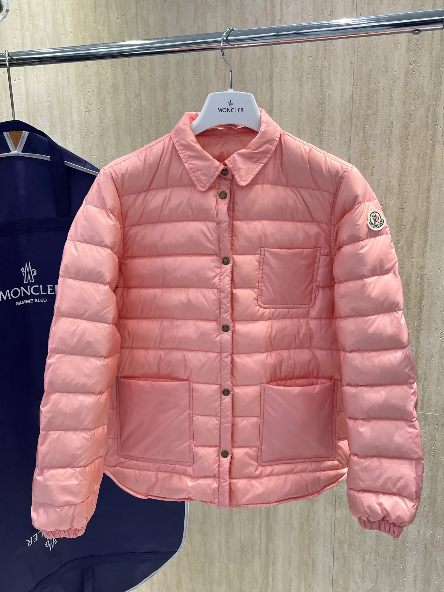 Куртки И Пуховики Мужские Moncler 18231328