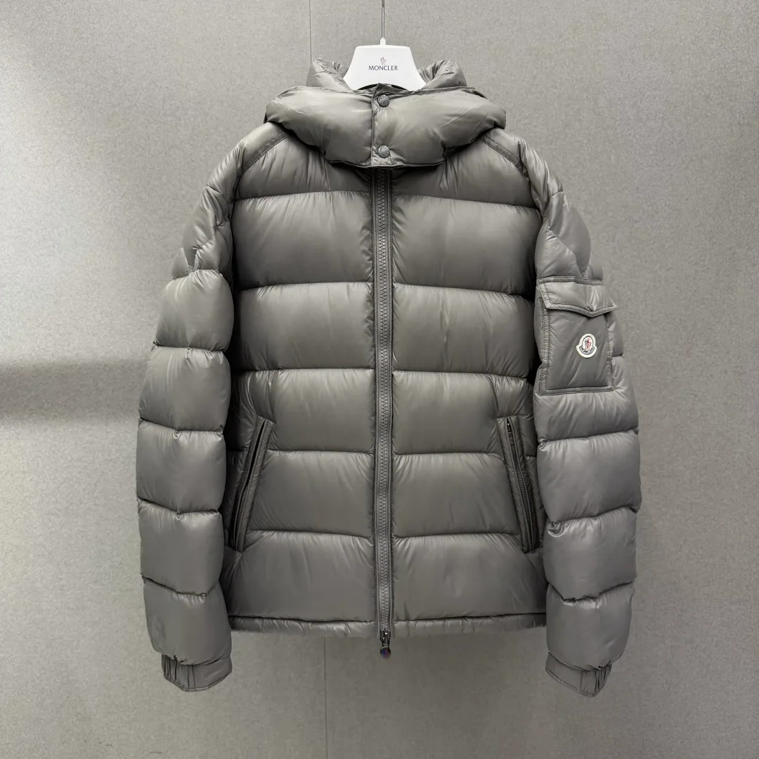 Куртки И Пуховики Мужские Moncler 17391871