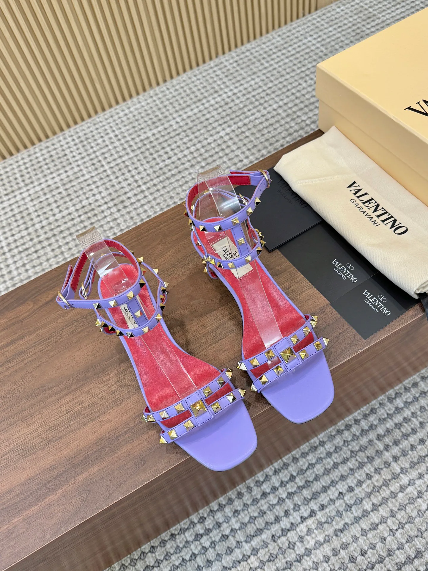 Босоножки Женские Valentino 17411462