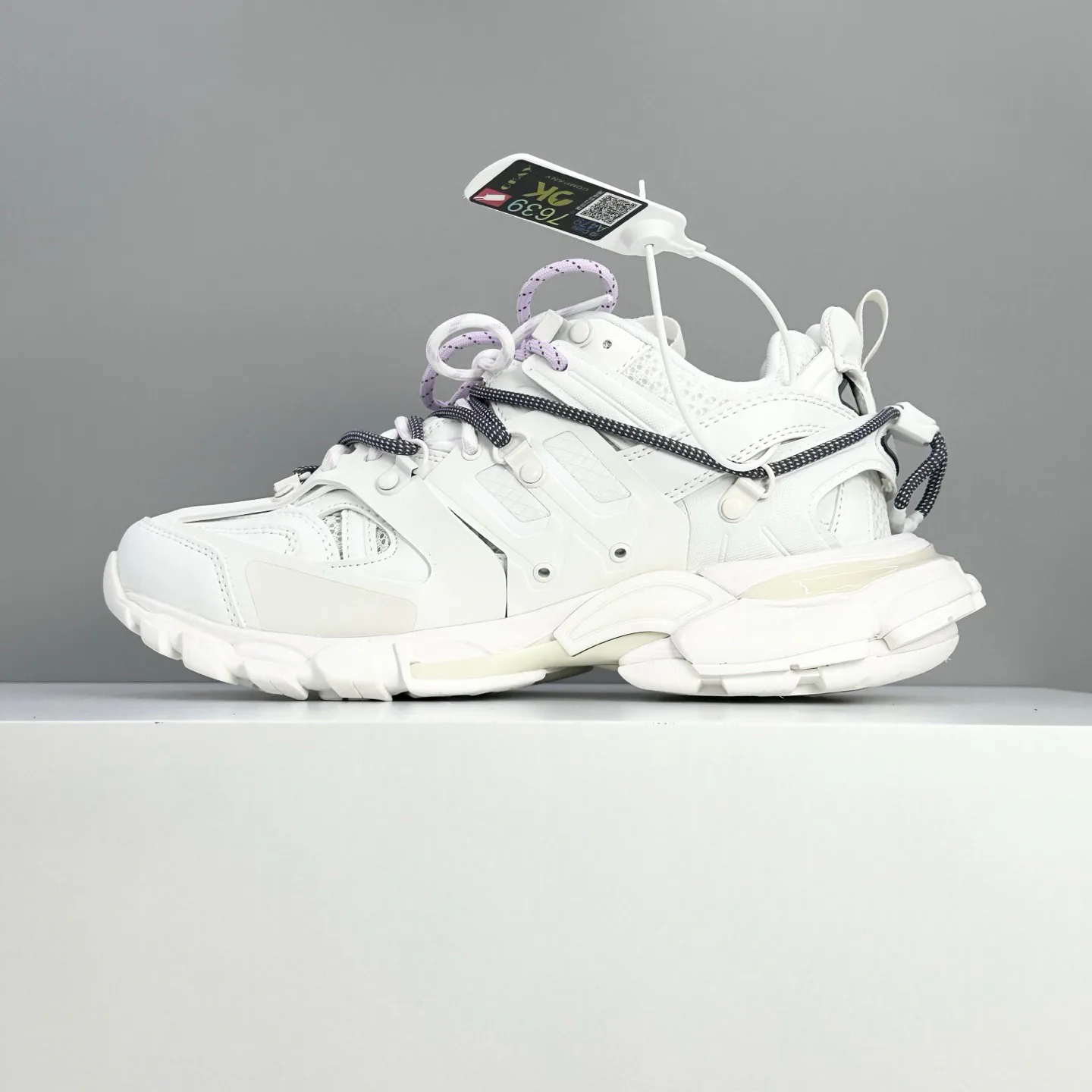 Кроссовки Женские Balenciaga 11576032