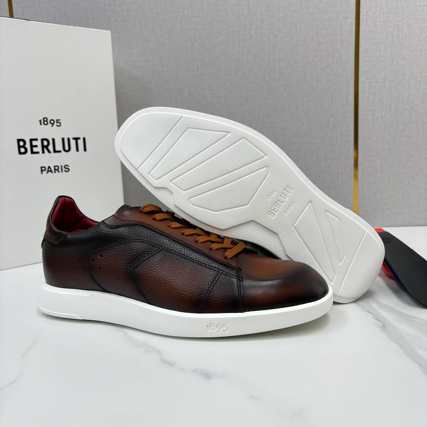 Кроссовки Мужские Berluti 17579115