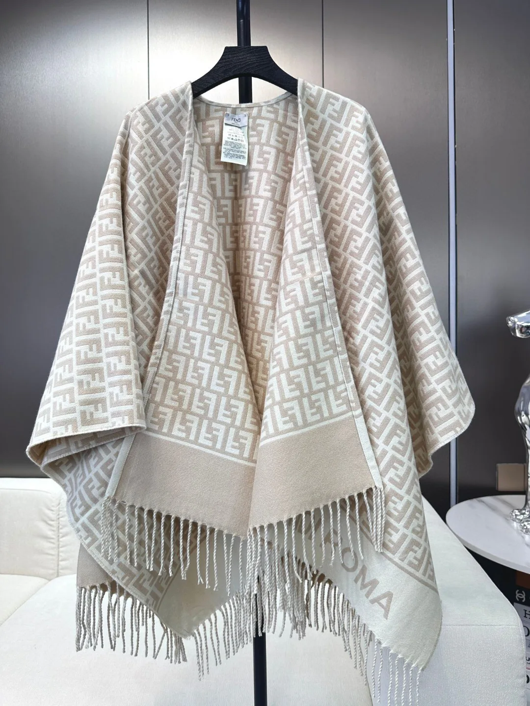 Пальто Женские Fendi 11315115